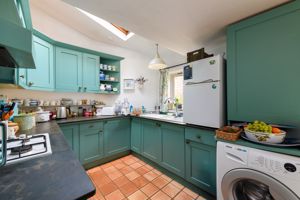 Kitchen- click for photo gallery